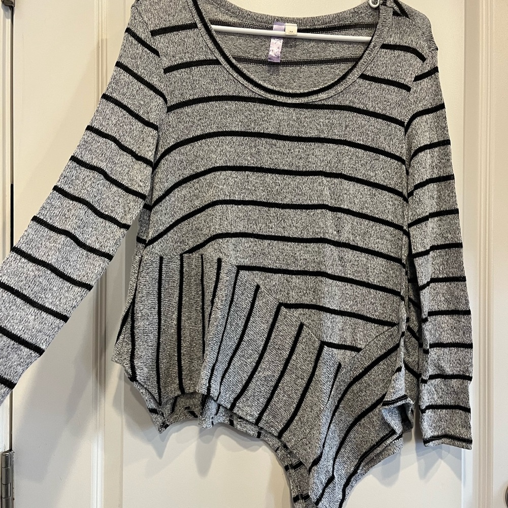 Diagonal sweater from Francesca’s. Excellent condition